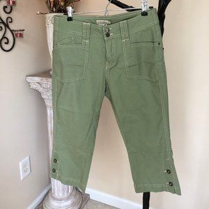 Royal Robbins size 4 Women's Kick It Capri, Eucalyptus green